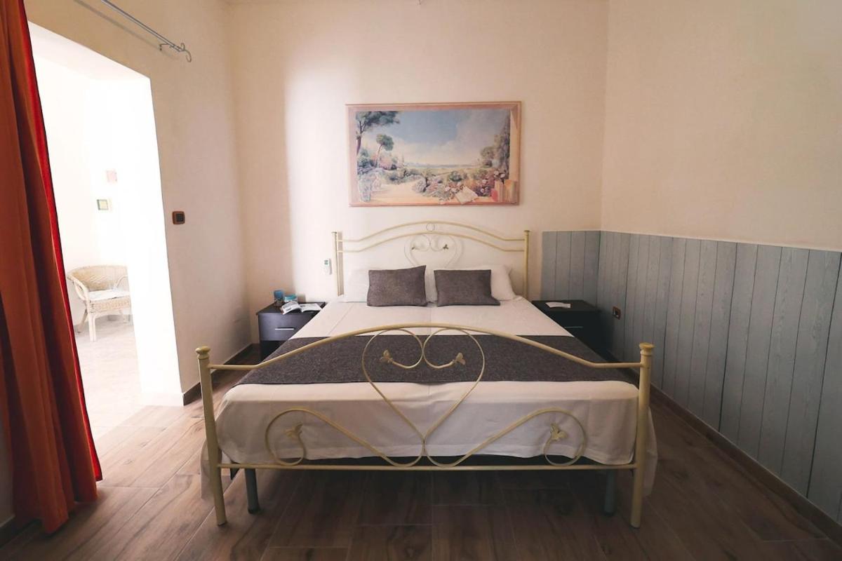 Villa Le Conchiglie Di Taranto Mediterranea Pulsano Bagian luar foto