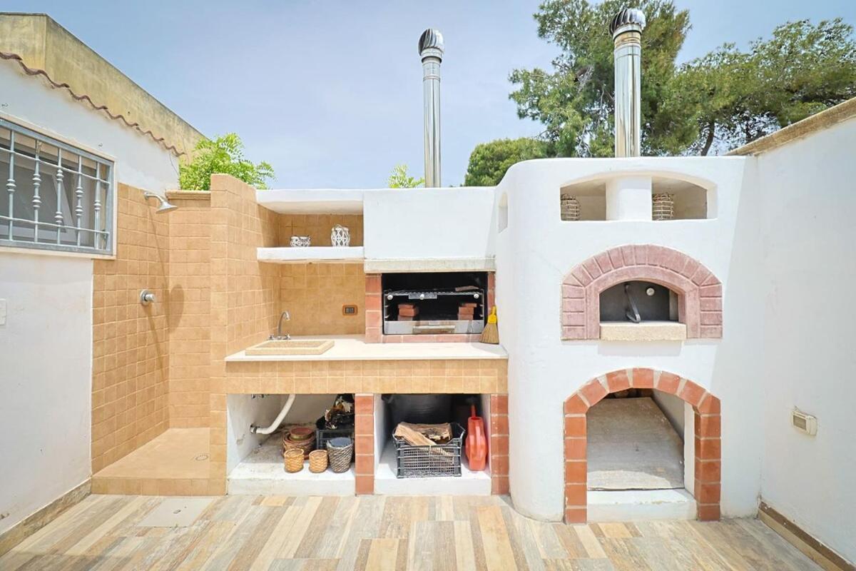 Villa Le Conchiglie Di Taranto Mediterranea Pulsano Bagian luar foto
